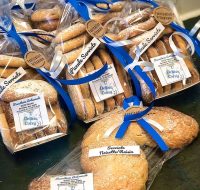 72744296_434075100446052_4294918835883999232_n