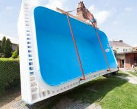 une-piscine-polyester-en-promo-28937-720-0